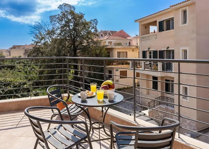 Vibes 13 Argostoli (Kefalonia)